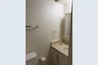 309 W Cober Drive, Grand Prairie, TX 75051 - Photo 9