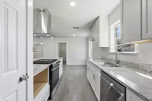 3626 Knight Ln, Garland, TX 75042 - Photo 7