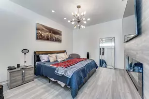 2430 Victory Park Ln, Dallas, TX 75219 - Photo 11