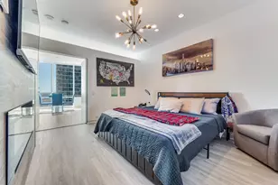 2430 Victory Park Ln, Dallas, TX 75219 - Photo 13