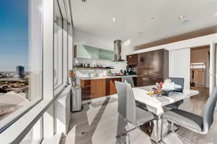 2430 Victory Park Ln, Dallas, TX 75219 - Photo 7