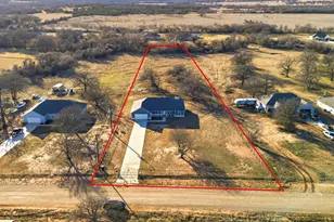 231 Julian Ln, Poolville, TX 76487 - Photo 35