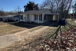 214 E Acheson St, Denison, TX 75021 - Photo 7