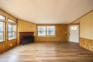 205 W Long St, Elm Mott, TX 76640 - Photo 7