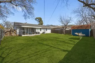 13660 Purple Sage Rd, Dallas, TX 75240 - Photo 25