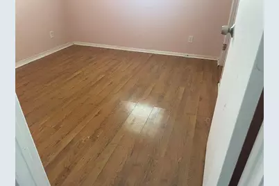 2517 Chevy Chase Drive, Irving, TX 75062 - Photo 9