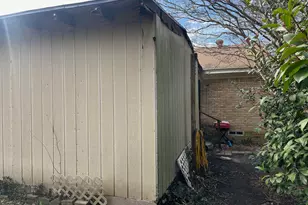 1626 Conner Dr, Dallas, TX 75217 - Photo 11