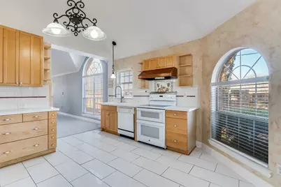 2655 Lakeforest Court, Dallas, TX 75214 - Photo 5