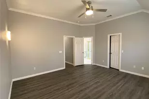 429 Crestview Point Dr, Lewisville, TX 75067 - Photo 11