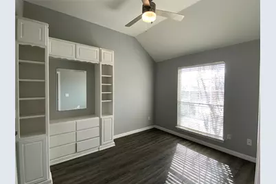 429 Crestview Point Drive, Lewisville, TX 75067 - Photo 15