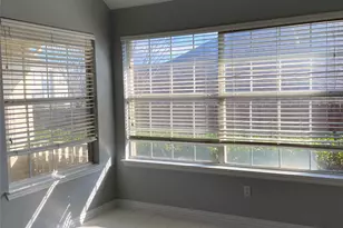 429 Crestview Point Dr, Lewisville, TX 75067 - Photo 7