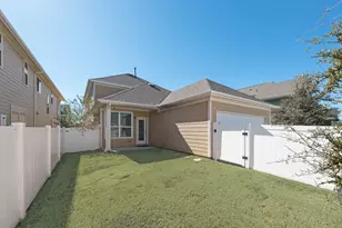 1425 Bull St, Aubrey, TX 76227 - Photo 31