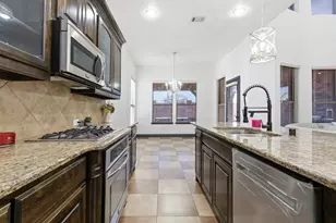 6876 Foghorn Ln, Grand Prairie, TX 75054 - Photo 15