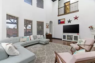 6876 Foghorn Ln, Grand Prairie, TX 75054 - Photo 11