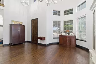 6876 Foghorn Ln, Grand Prairie, TX 75054 - Photo 5