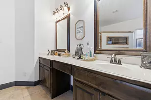 6876 Foghorn Ln, Grand Prairie, TX 75054 - Photo 21