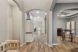 1220 Clairemont Ln, Burleson, TX 76028 - Photo 9