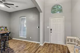 1220 Clairemont Ln, Burleson, TX 76028 - Photo 5