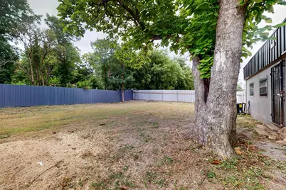 3818 S Lancaster Road #Building B, Dallas, TX 75216 - Photo 9