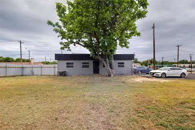 3818 S Lancaster Road #Building B, Dallas, TX 75216 - Photo 7