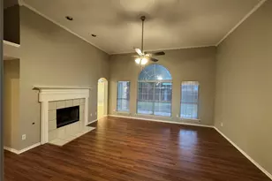 4629 Lincolnshire Dr, Grand Prairie, TX 75052 - Photo 5