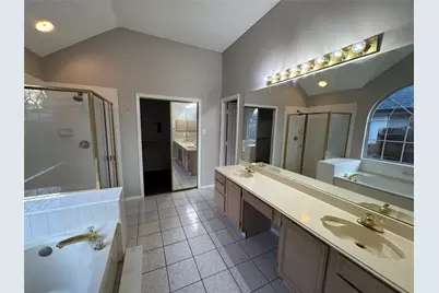 4629 Lincolnshire Drive, Grand Prairie, TX 75052 - Photo 25