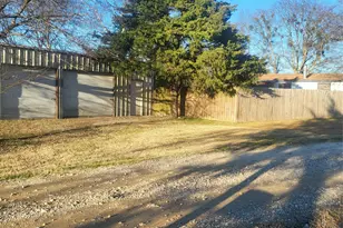 548 E US Hwy 69, Point, TX 75472 - Photo 3