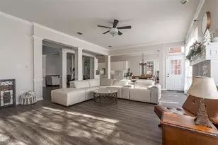 2510 Waterford Dr, Irving, TX 75063 - Photo 5