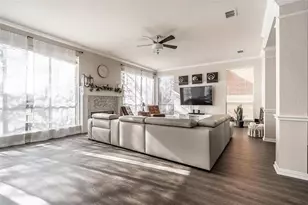 2510 Waterford Dr, Irving, TX 75063 - Photo 3