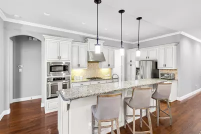 13648 Cobblestone Drive, Farmers Branch, TX 75244 - Photo 9