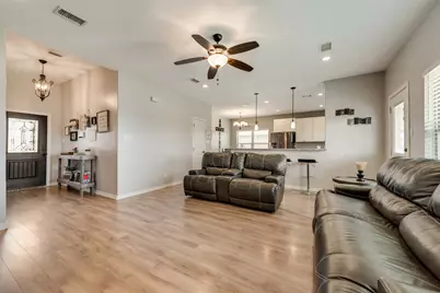 110 Springleaf Lane, Mabank, TX 75147 - Photo 5