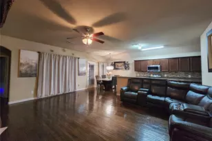 7982 Los Alamitos Ln, Fort Worth, TX 76140 - Photo 7