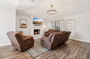 1202 N Sharpshire Dr, Waxahachie, TX 75165 - Photo 11