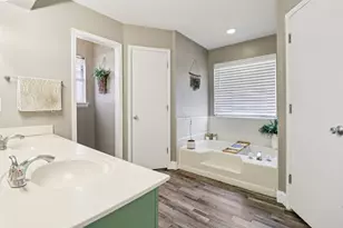 1202 N Sharpshire Dr, Waxahachie, TX 75165 - Photo 25