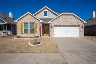 520 Mustang Ln, Pilot Point, TX 76258 - Photo 1