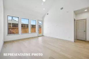 3553 Pierce Ln, Grand Prairie, TX 75052 - Photo 7