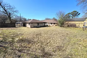 800 N Hamlett St, Athens, TX 75751 - Photo 21