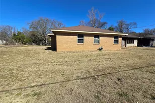 800 N Hamlett St, Athens, TX 75751 - Photo 17