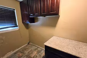 800 N Hamlett St, Athens, TX 75751 - Photo 11