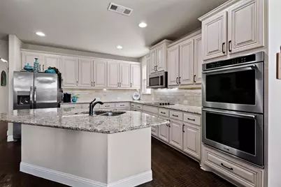 320 Sherbrook Street, Van Alstyne, TX 75495 - Photo 7