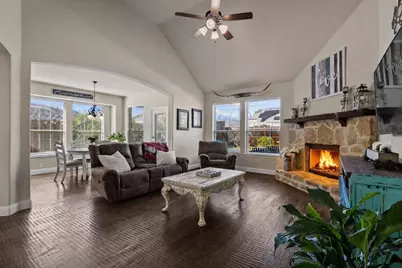 320 Sherbrook Street, Van Alstyne, TX 75495 - Photo 11