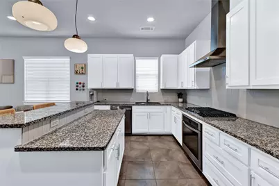 228 Wimberly Street, Fort Worth, TX 76107 - Photo 7