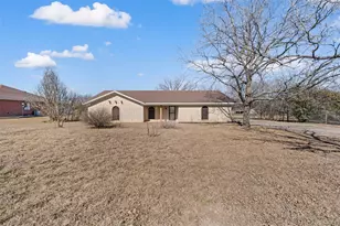 3270 Spring Valley Rd, Lorena, TX 76655 - Photo 3