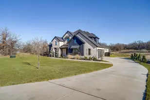 141 Lakeside Dr, Lipan, TX 76462 - Photo 3