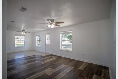 444 Lcr 466, Mexia, TX 76667 - Photo 17