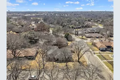 146 Meadowbrook Drive, DeSoto, TX 75115 - Photo 5