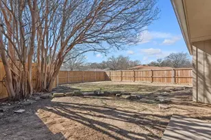 146 Meadowbrook Dr, DeSoto, TX 75115 - Photo 25