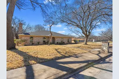 146 Meadowbrook Drive, DeSoto, TX 75115 - Photo 3