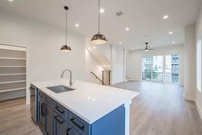 1614 N Fitzhugh Avenue #204, Dallas, TX 75204 - Photo 9