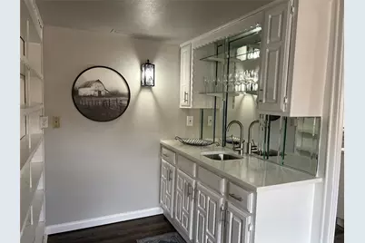 726 Greenhill Lane, Grand Prairie, TX 75052 - Photo 15